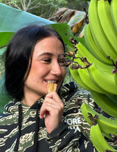 Load image into Gallery viewer, DRIED ORGANIC APPLE BANANAS
